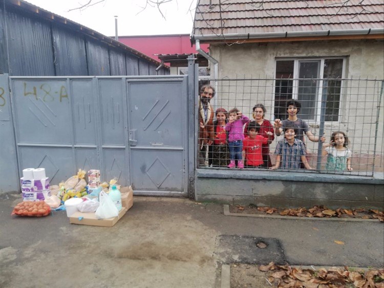 ACV - helping to give food and emergency supplies to those on the margins of society around Oradea